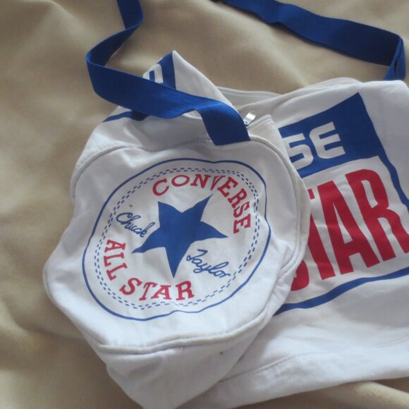 Brand New Chuck Taylor All Star Converse Legacy Canvas Legacy Duffel Bag - Picture 3 of 10